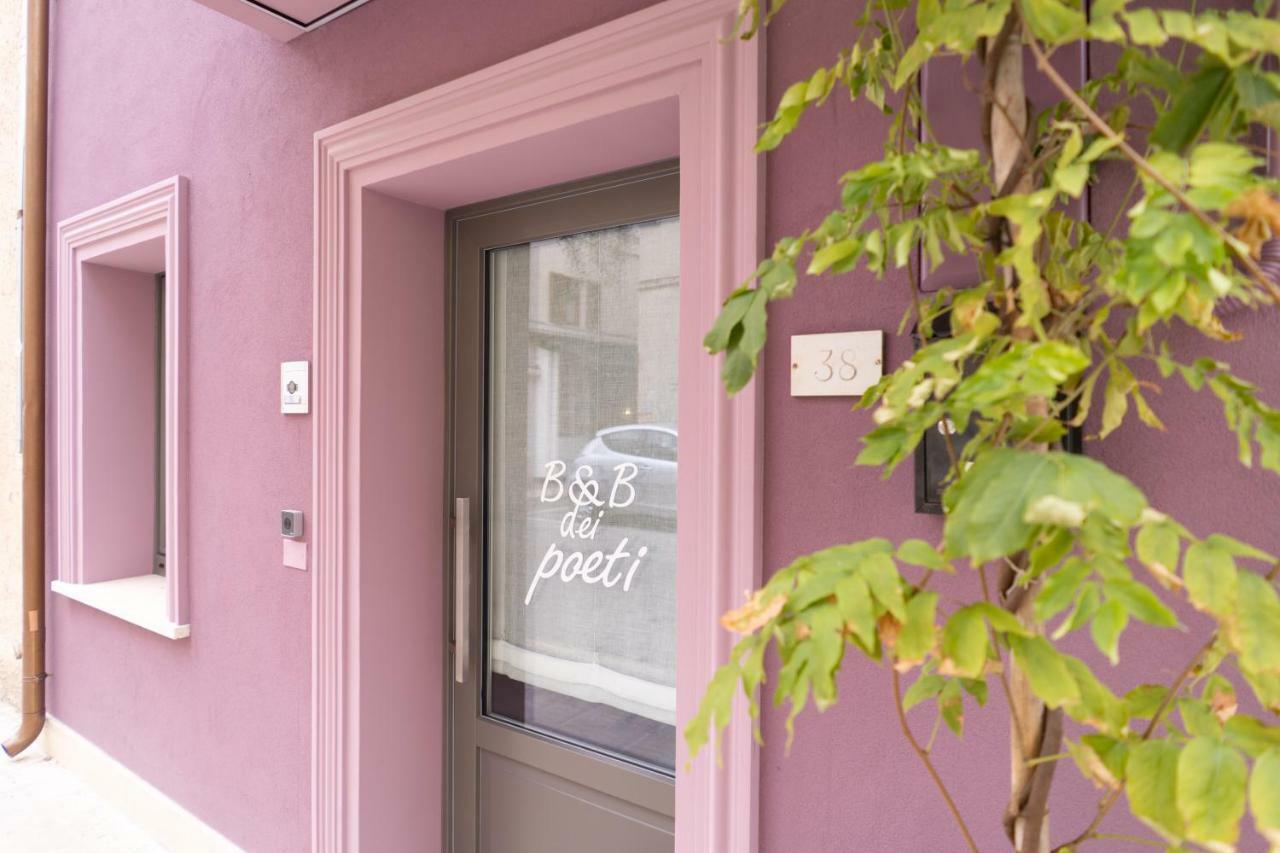 B&B Dei Poeti 시비타노바 마르셰 외부 사진